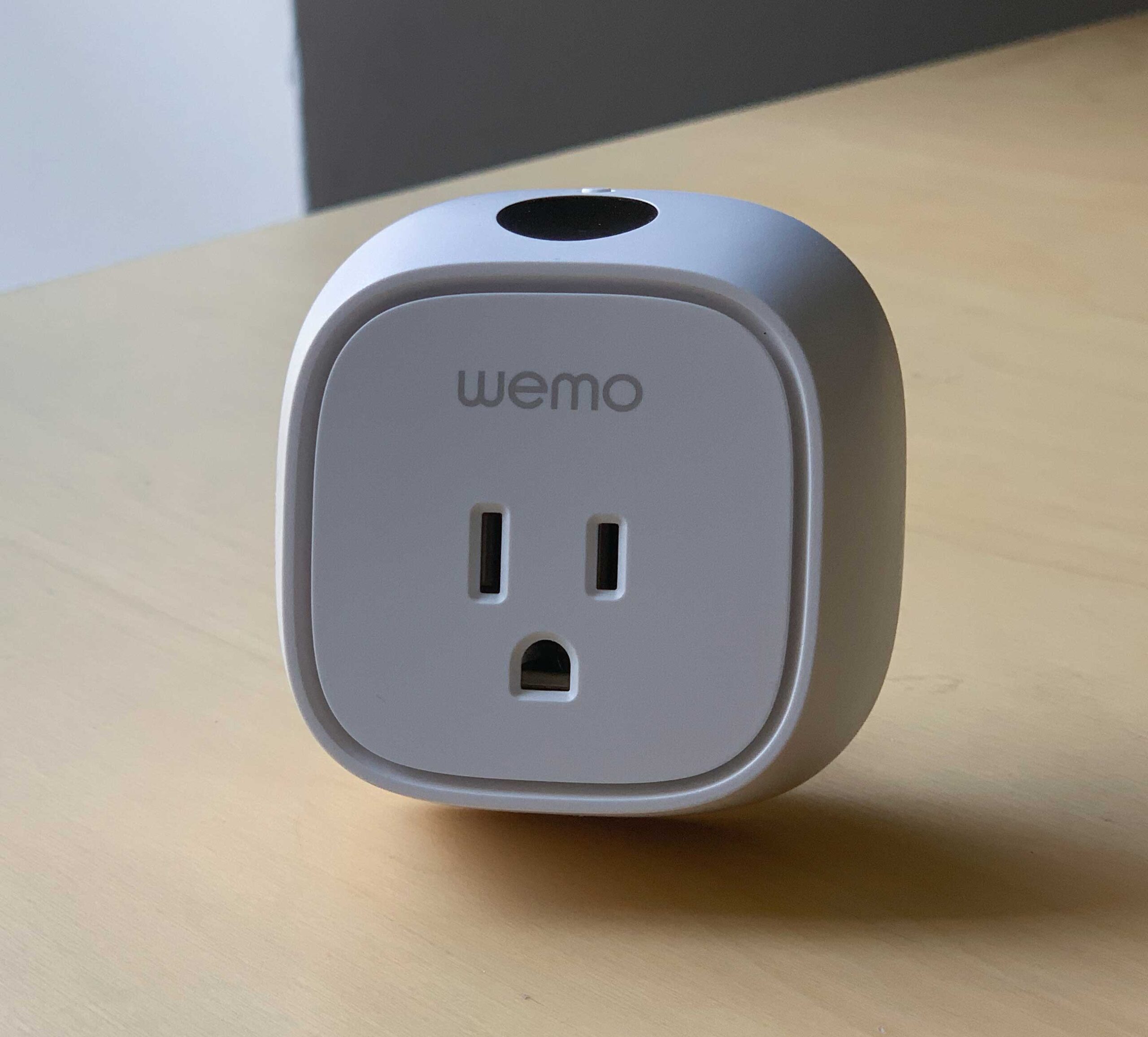  Wemo Insight WiFi Enabled Smart Plug, with Energy