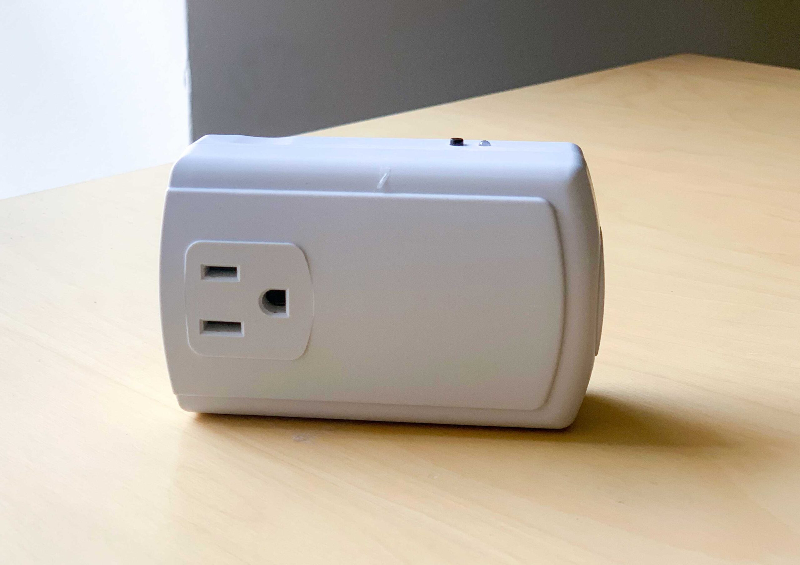 Smartenit-5010Q Smart Plug